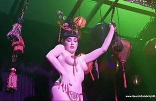 XXX Oceane trên sex thú xxx ban công