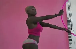 XXX Trưởng thành trắng redhead với cạo âm đạo yêu nhận fucked qua cho va nguoi xxx đen vòi nước