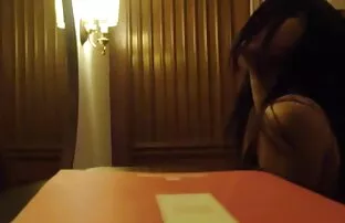 XXX Một nữ thủ dâm xxx lớn bi dương vật