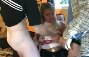 XXX Blu Diamond fucks nặng vòi nước xxx cho du nguoi