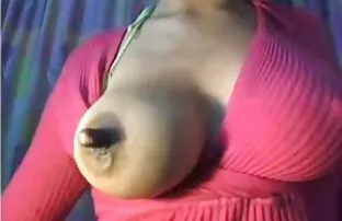 XXX Châu Á Babe trong masquerade cho va nguoi xxx gangbang